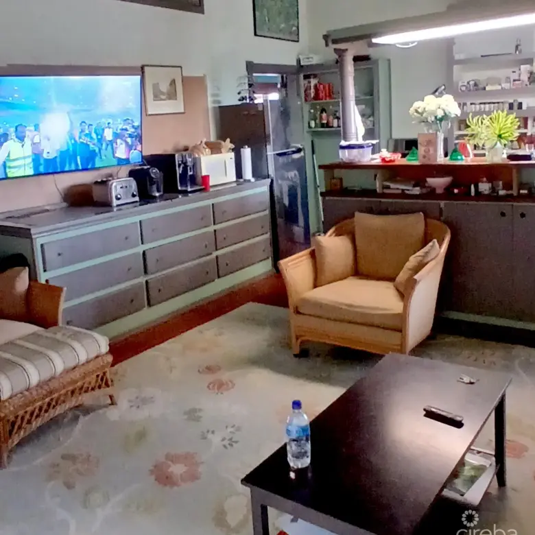 20260529110647 Living room1