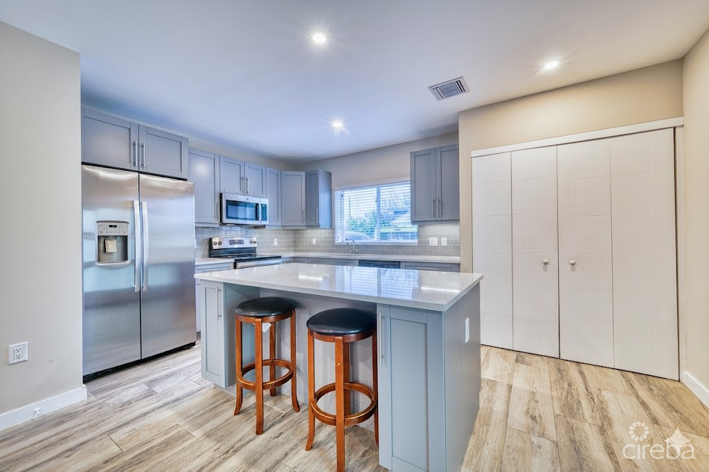 20260602121135 kitchen2