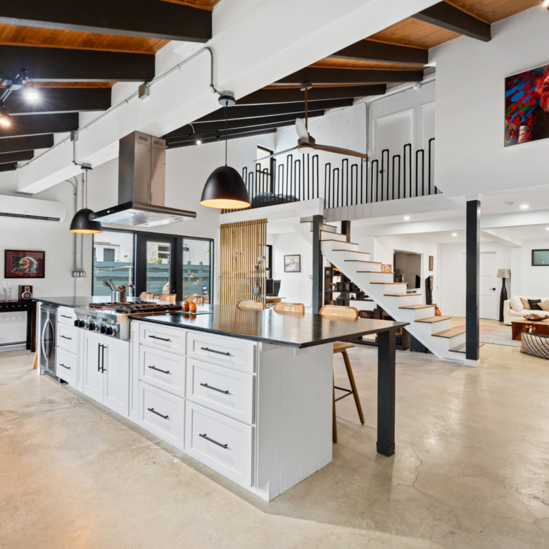 PURA VIDA, SOUTH SOUND HOME