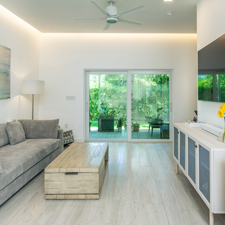 20260617114426 4Gregg ArnoldVivi 8Property Cayman Real Estate