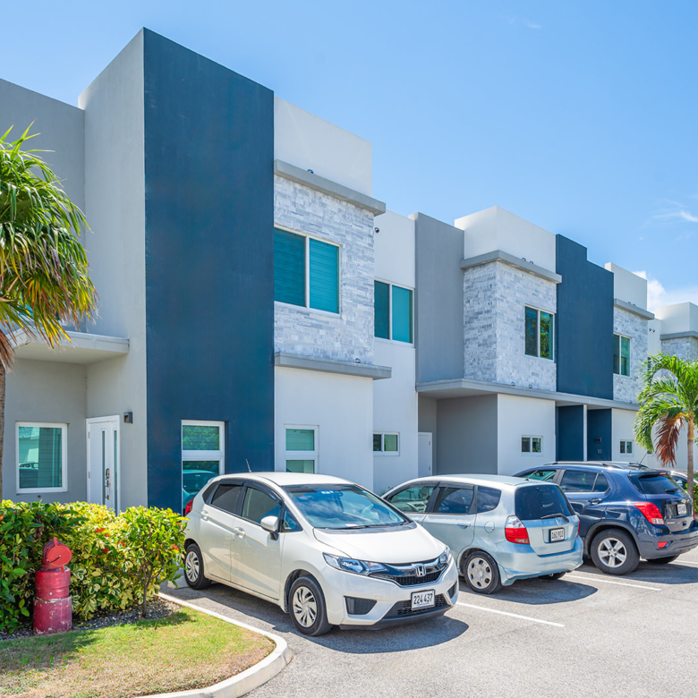 20260617114429 14Gregg ArnoldVivi 8Property Cayman Real Estate