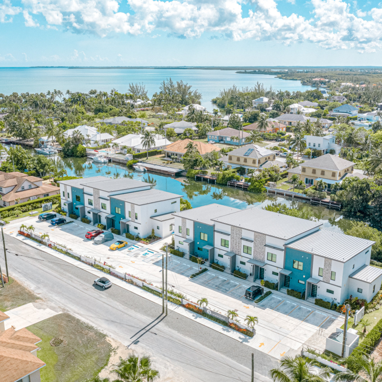 THE LAGOONS 2 BED WATERFRONT TOWNHOUSE