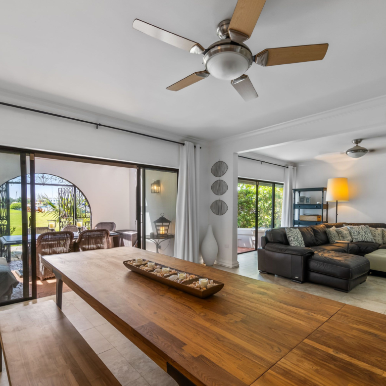 LIME TREE BAY UNIQUE 4 BED, 3.5 BATH WITH WATER VIEWS