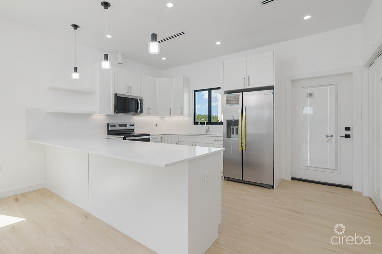 20260720160606 20260720160305 Sherborne Drive14