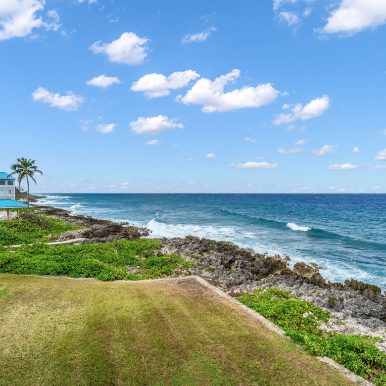 OCEAN POINTE VILLAS  3 BED, 2 BATH, 2ND FLOOR PENTHOUSE