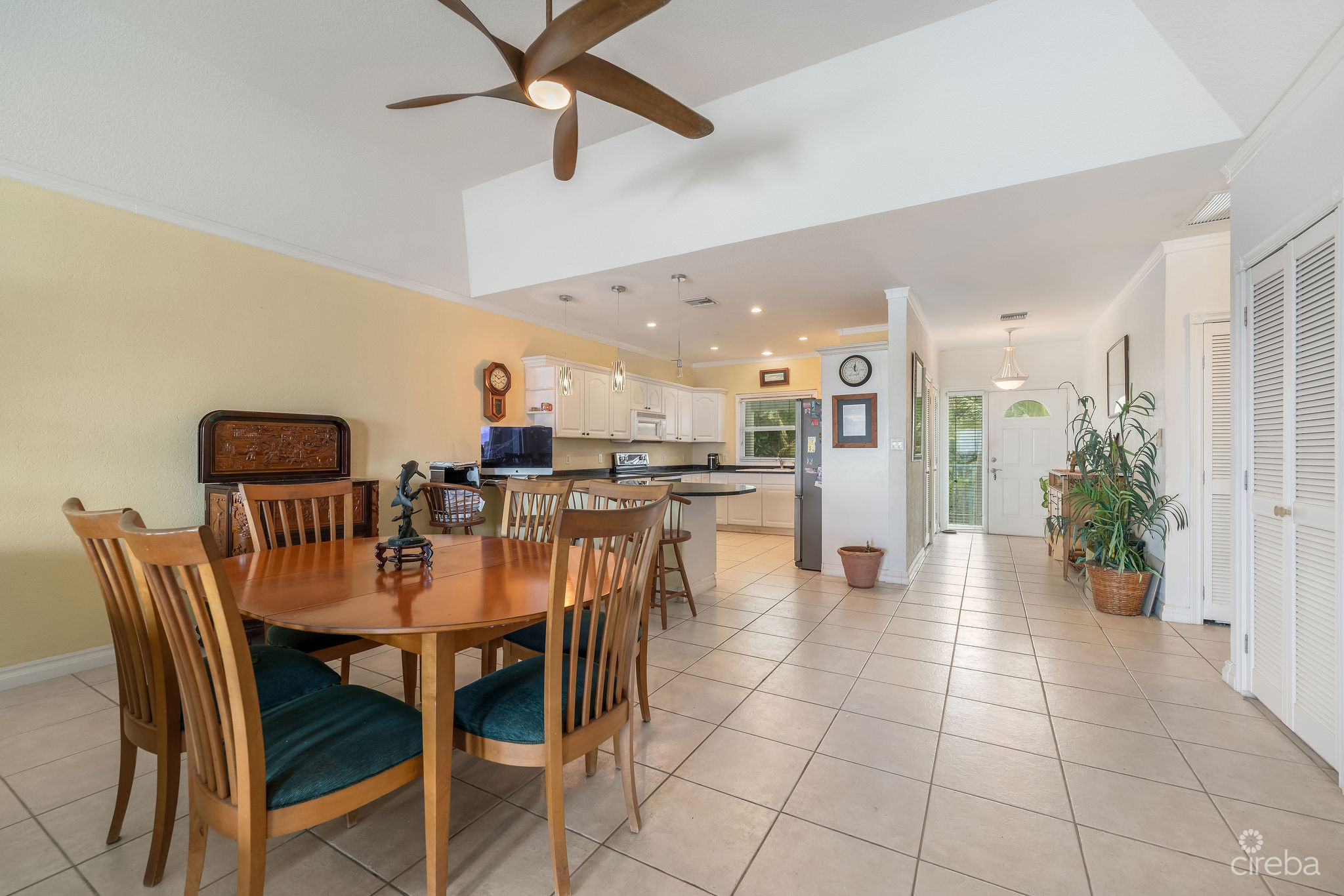 20260826162531 Ocean Point Living Room