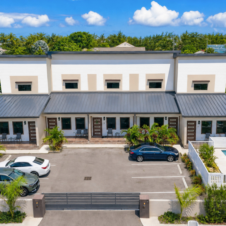 TROPHY CRESCENT 5-UNIT DEVELOPMENT
