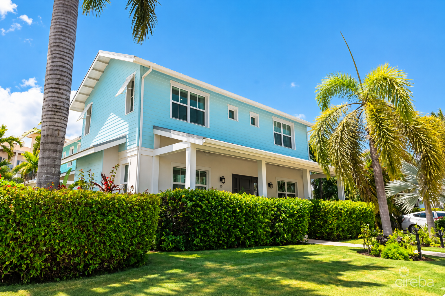 20261005143102 Sunlit Tropical Coastal Home