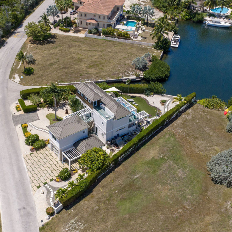 20260813133246 TheShores drone7