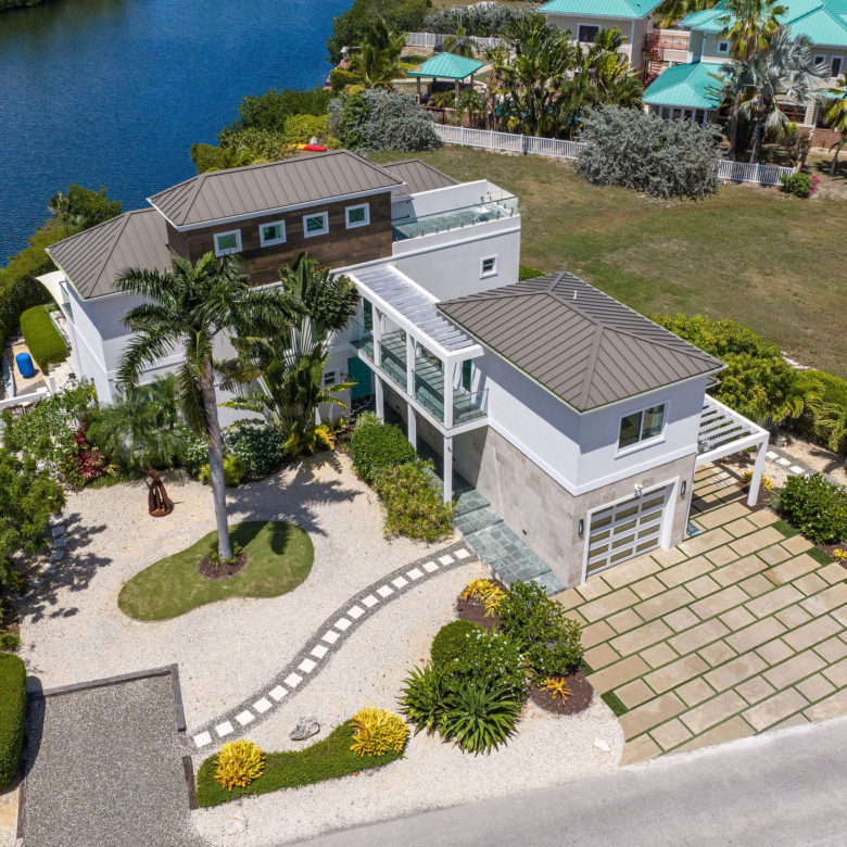 20260813133338 TheShores drone1