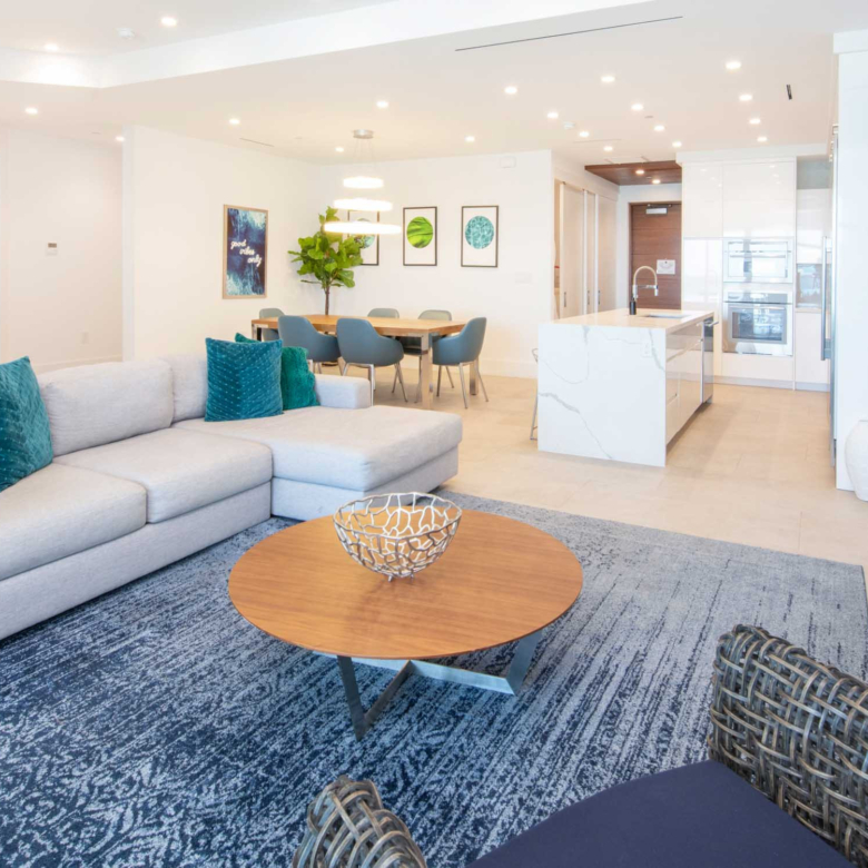 20260825135737 150RPCR205LivingArea3