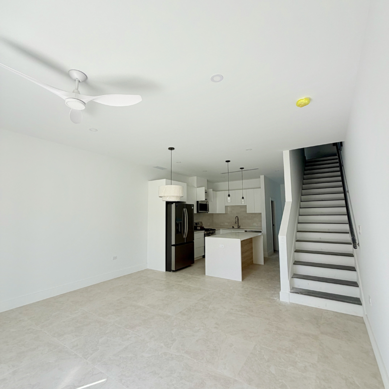 THREE BEDROOM, 3.5 BATHROOM RESIDENCE – DEVELOPER UNIT – THE MEADOWS AT BATABANO