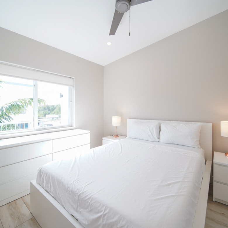 20260907154731 bedroom with window