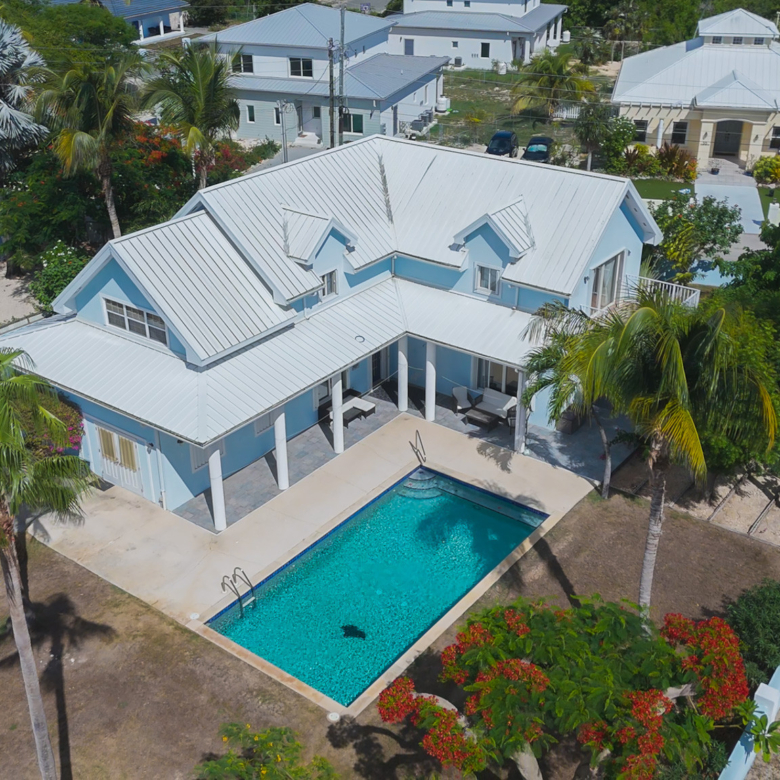 GLORIA MAY DRIVE FAMILY HOME