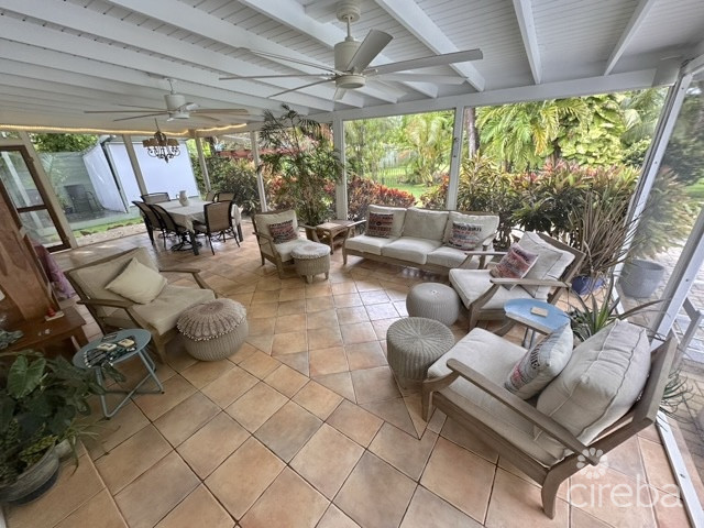 20260926121022 Iphone sceen porch