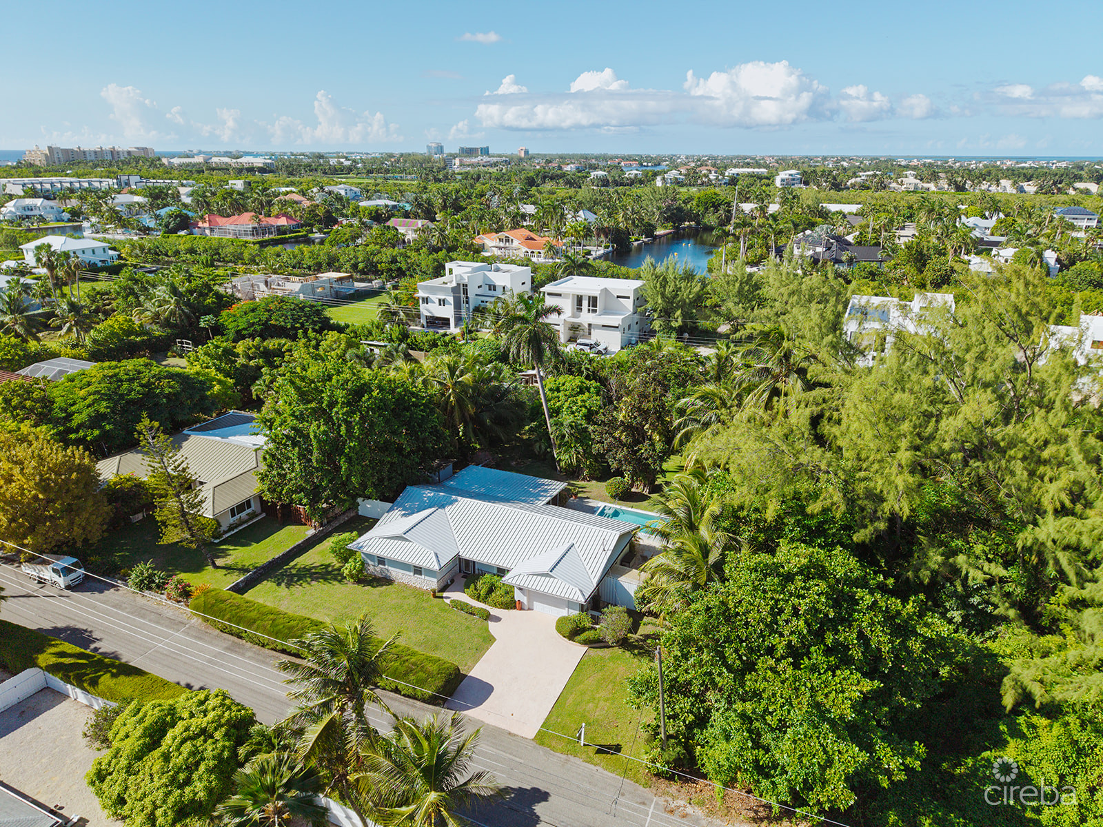 20261007113039 Corcoran Jennifer Drive28