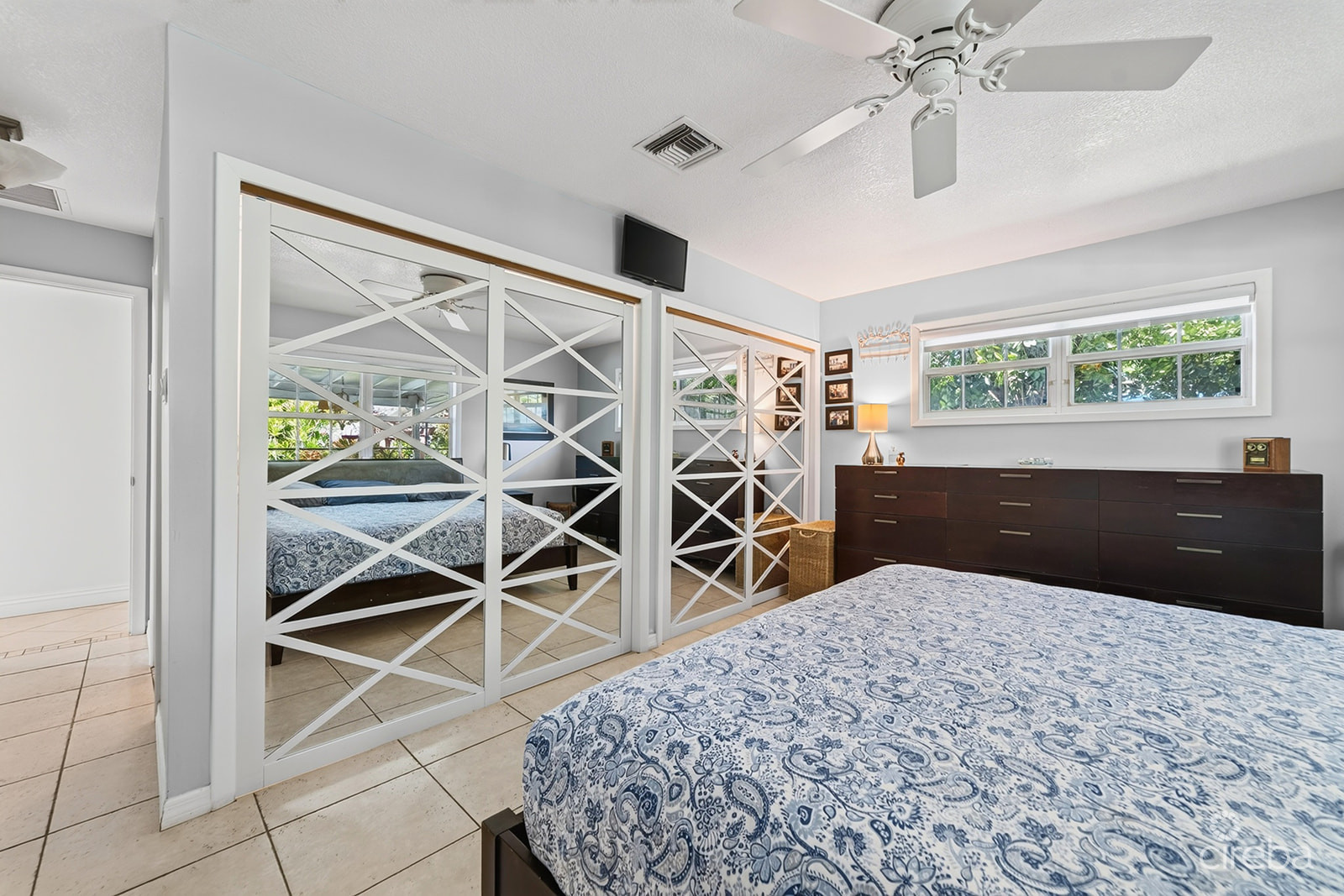20261016084653 Corcoran Jennifer Drive56