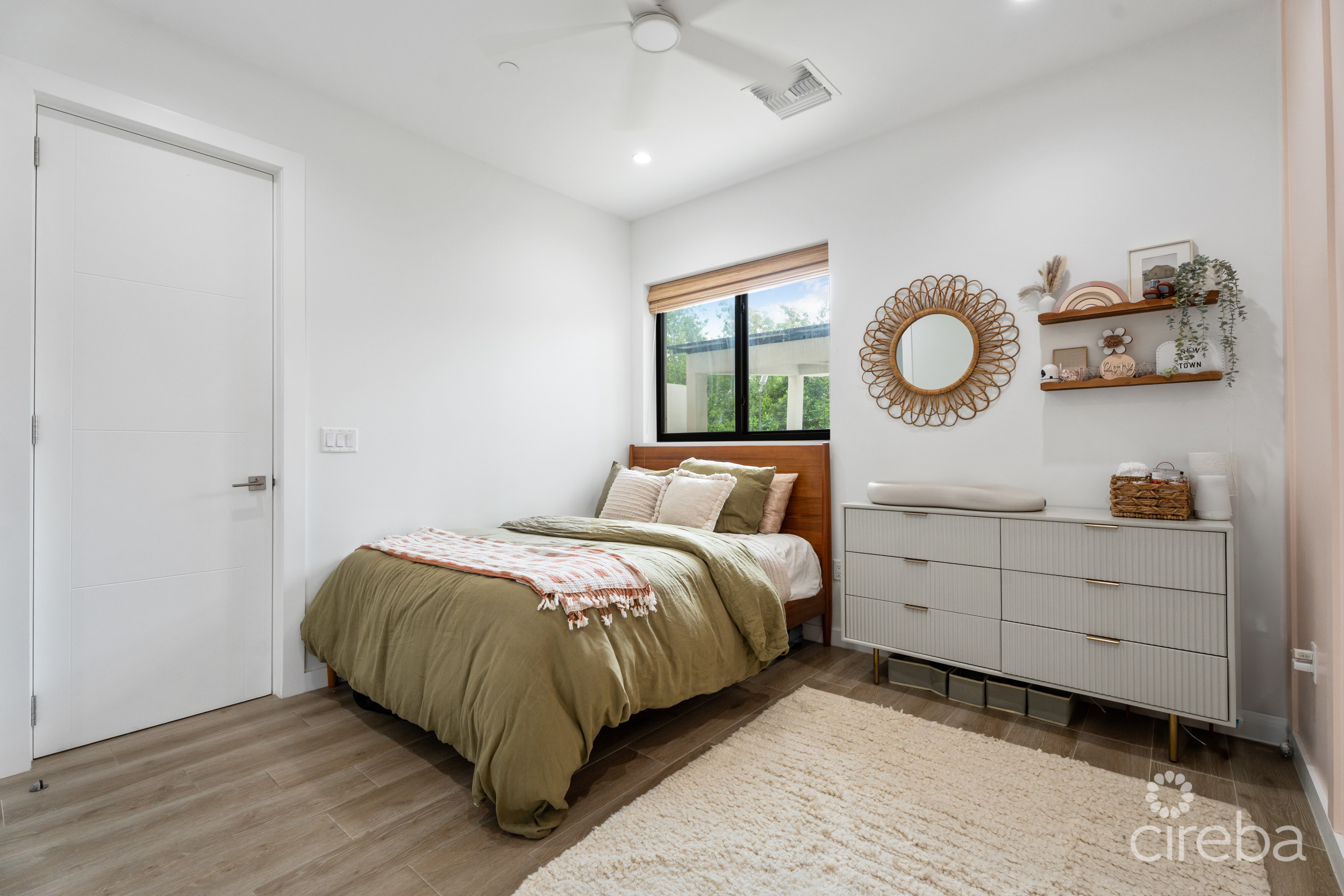 20260925143154 10Kate RyleyAllure 7Property Cayman Real Estate