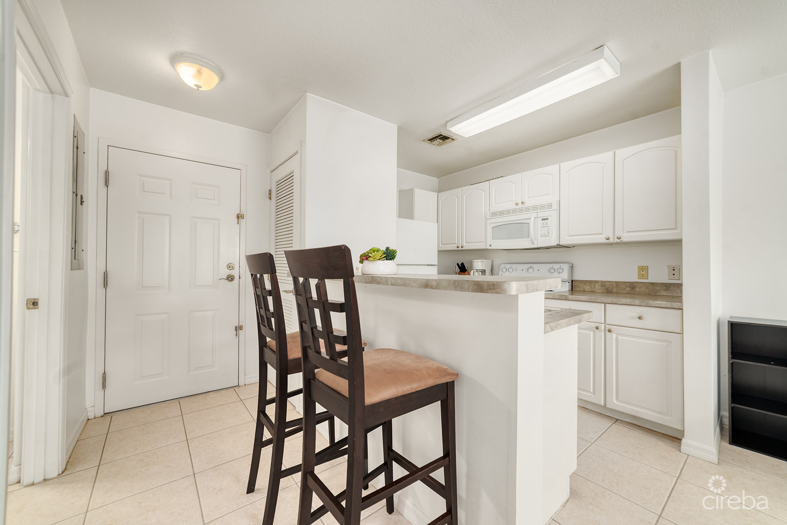 20261001115229 C21 YS Group Lakeside Unit 696 websize