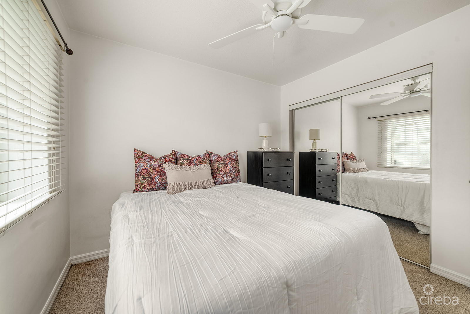 20261001115234 C21 YS Group Lakeside Unit 698 websize