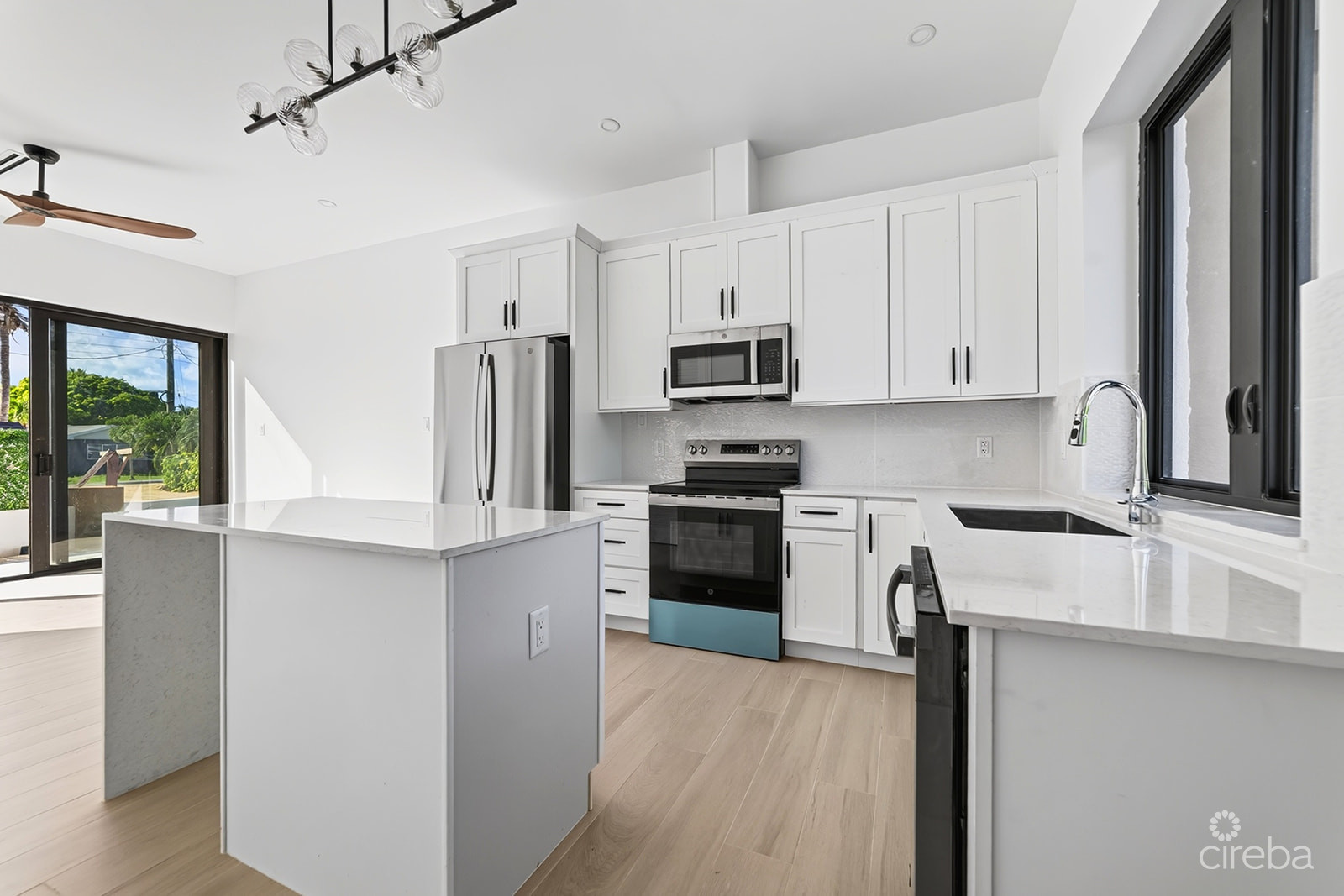 20261015164549 C21 Yoana Spice Drive3