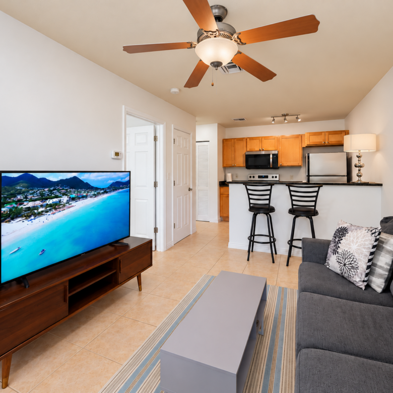 LAKESIDE VILLAS E-140